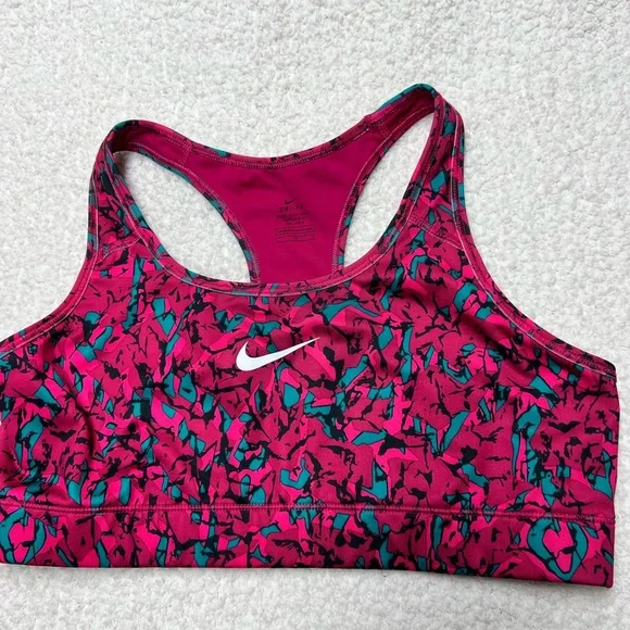 Nike sports bra large - Picture 1 of 3